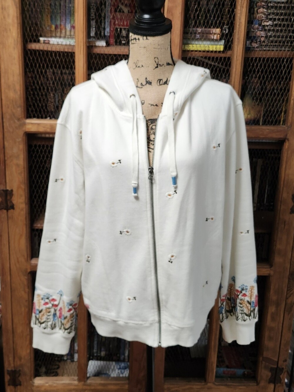 Sundance Winter White Ivory Embroidered Full Zip Hoodie Sz XL